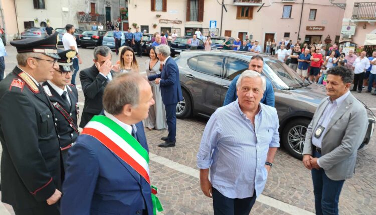 arrivo tajani a jenne 2