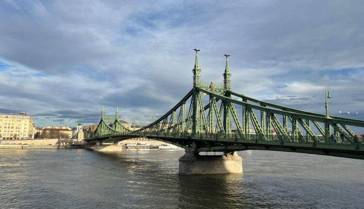 ponte di budapest