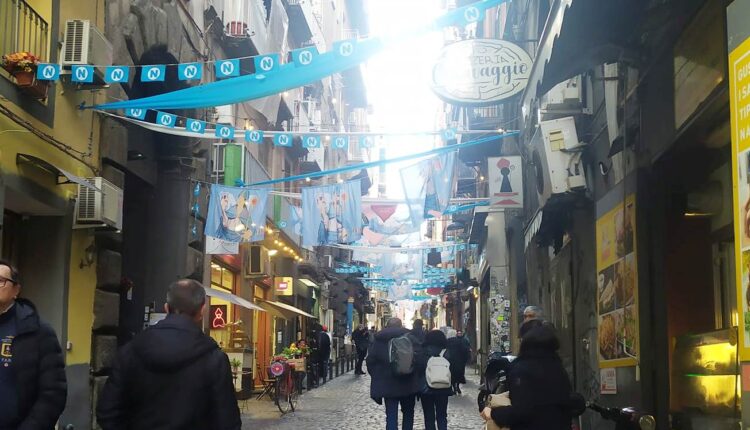 quartieri spagnoli napoli