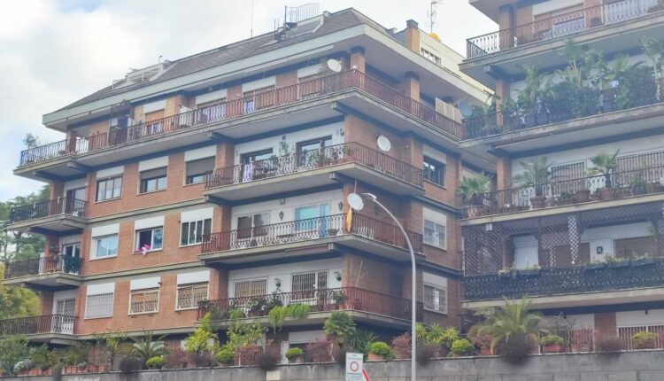 palazzi roma piazza giuochi delfici