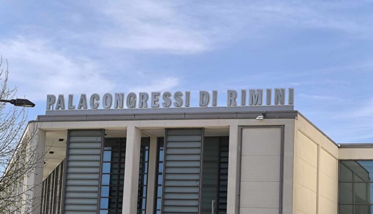 palacongressi di rimini insegna